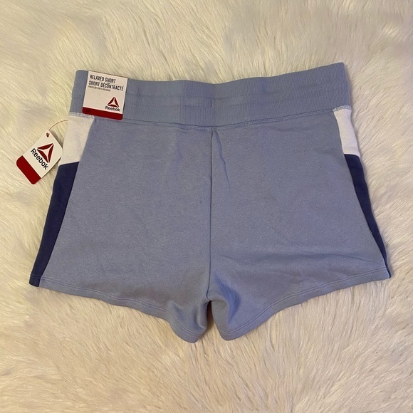 NWT Reebok Women’s Shorts Size Large Pull On Blue‎ Relaxed Stretch - Picture 5 of 7